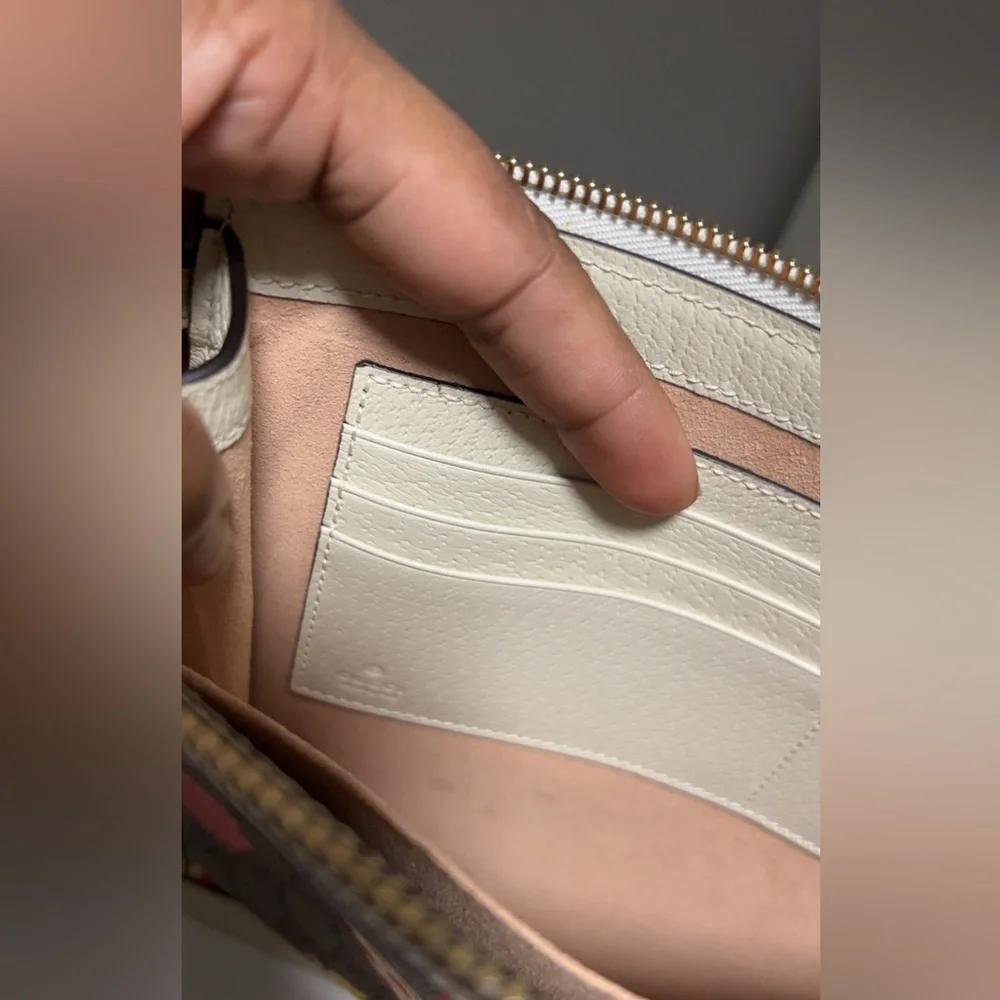 Gucci Apple Print GG Canvas Clutch Bag Cream Leather Trim Large Pouch Authentic - Picture 2 of 8